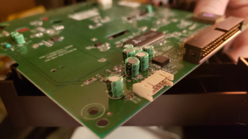 Original Xbox Phillips VAD 6011 DVD Drive Capacitor Replacement Kit - Image 2 of 4