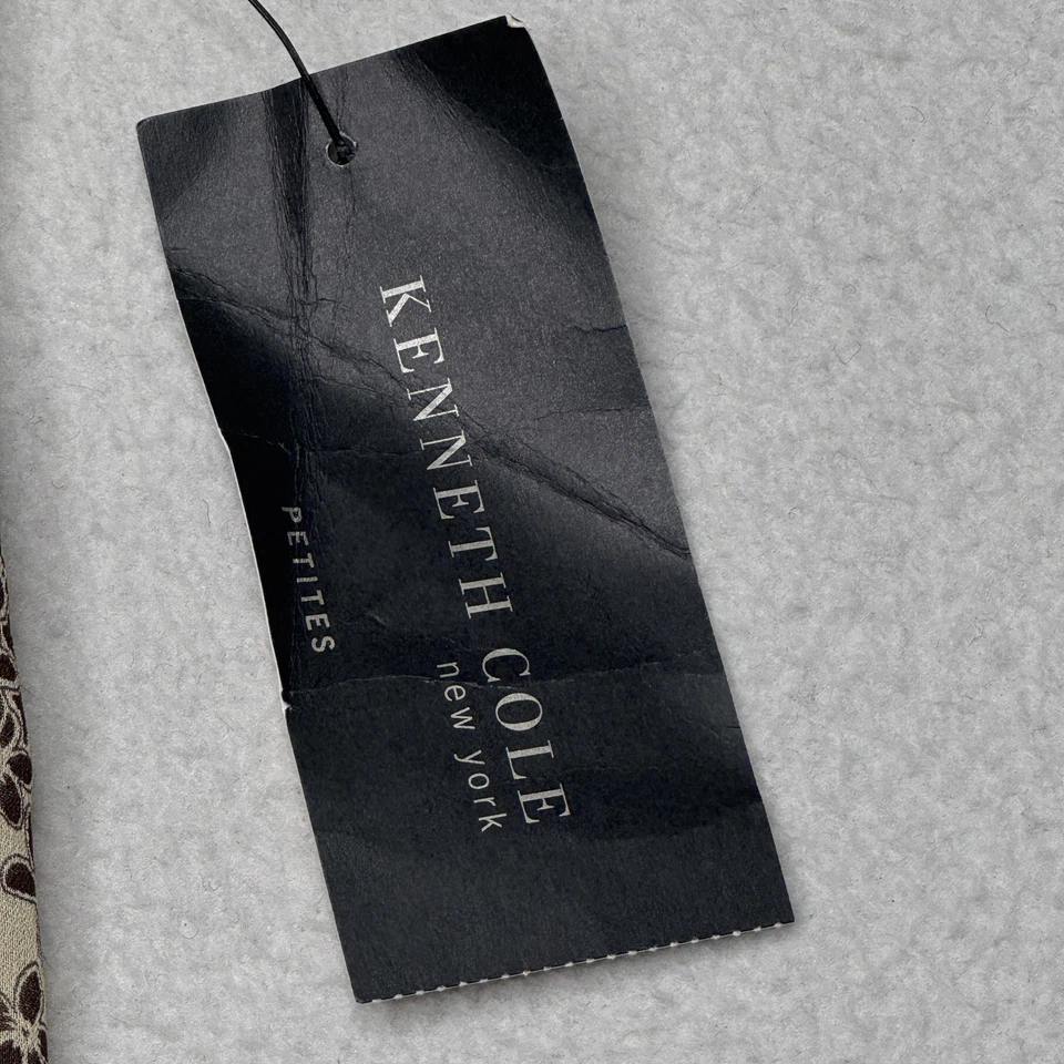 Блузка женская Kenneth Cole New York миниатюрная 10P коричневая с цветочным рисунком шелковая с оборками с V-образным вырезом - Изображение 4 из 4