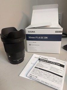 Sigma 30mm f/1.4 DC DN Contemporary Lens for Fujifilm X - Excellent Condition
