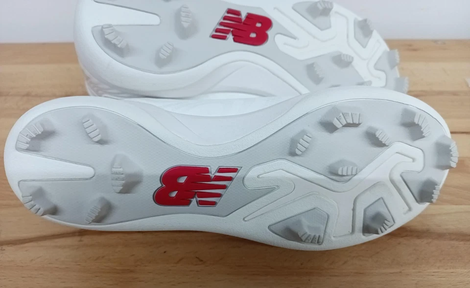 Botines de béisbol New Balance FuelCell 4040 V7 para hombre talla 6 blanco/gris Foto 3 de 4