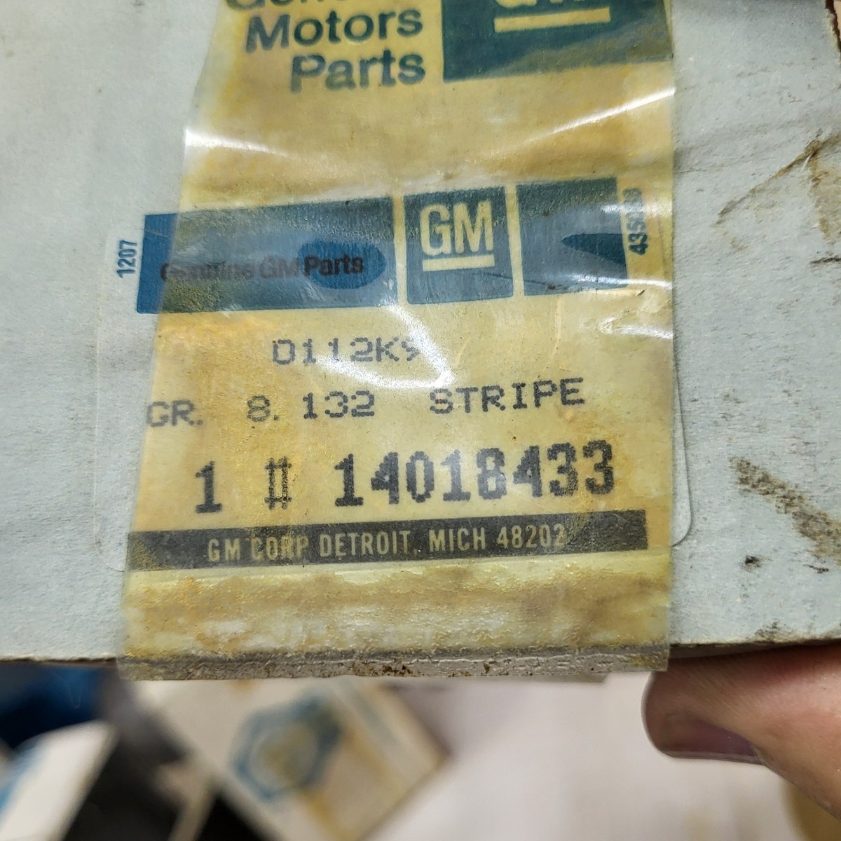 マロページ NOS 1980 Chevy Camaro Z28 GM Blue Front Fender Decals 14018433