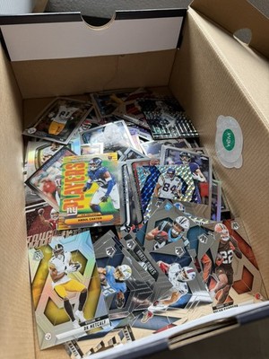 Box Topps Chrome NFL 2025 & Panini Mosaic 2025 Cards plus Reflector Cards(ca.160