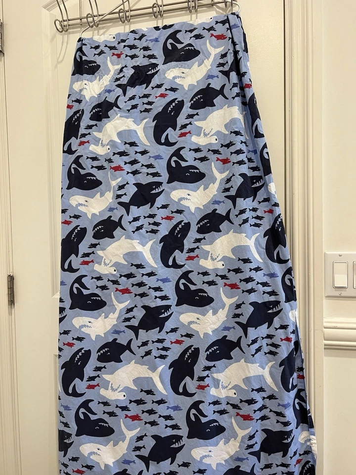 Pottery Barn Kids folha dupla plana mergulhador oceânico peixe tubarão algodão orgânico 60 x 90 - Imagem 2 de 4