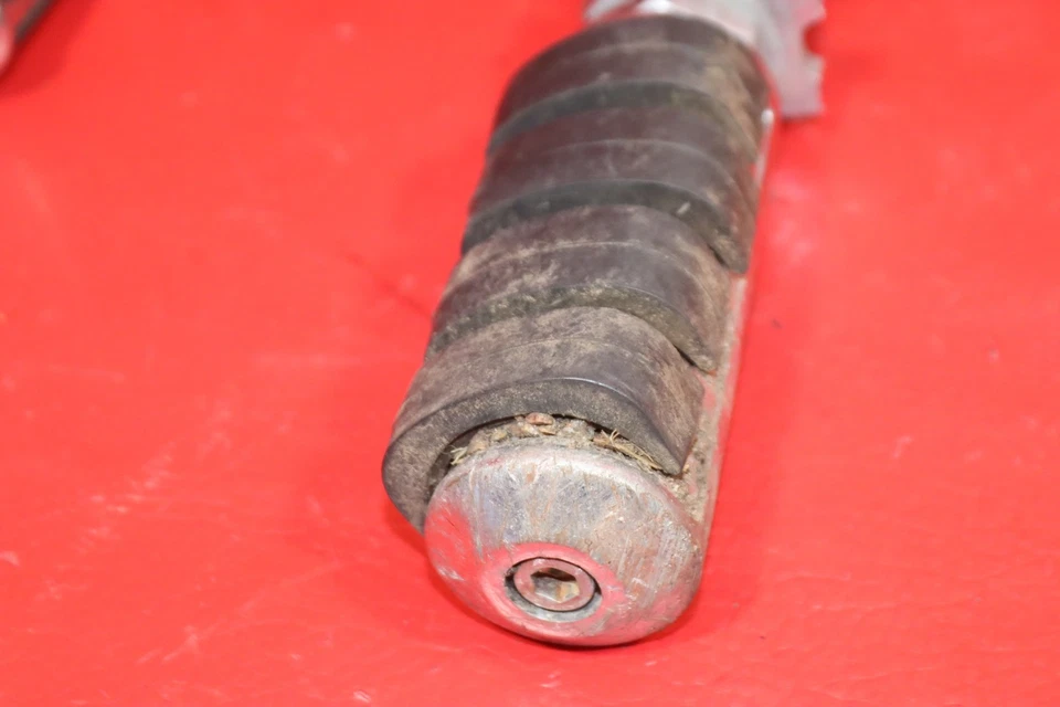 2007 HARLEY-DAVIDSON DYNA LOW RIDER FXDL FORWARD CONTROLS PEGS SHIFT BRAKE PEDAL - Image 3 of 4