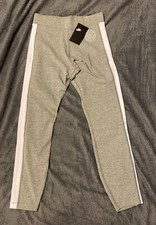 Image of Nike Tight Fit High Rise Leggings Size Medium