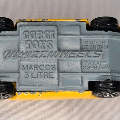 Corgi WhizzWheels 377 Marcos 3 Litre Yellow Hood Open 1:43 Die