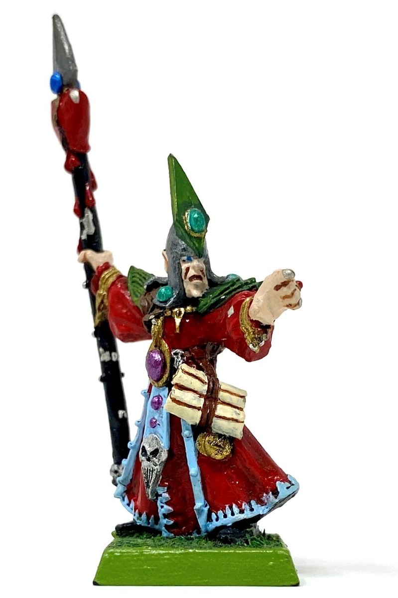 Warhammer Fantasy: Dark Elves - Dark Elf Sorcerer LOOSE PAINTED