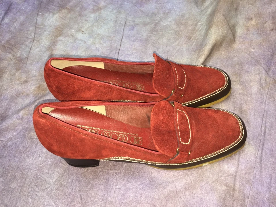 Zapatos Rockabilly Granny Gamuza Roja 7.5 B Cruz Roja Usados en Excelente Condición De Colección   Foto 2 de 4