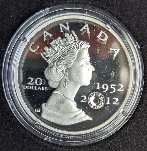 2012 $20 FINE SILVER COIN-THE QUEEN'S DIAMOND JUBILEE, WITH SWAROVSKI CRYSTAL.. - Picture 7 of 12