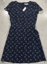 NWT LOFT Fit Flare Dress Womens 6T Navy Blue Feather Leaf Print V Neck Pockets