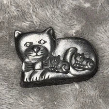 Vintage Torino Pewter Cat Trinket Box With Pin,  Necklace & Earrings 