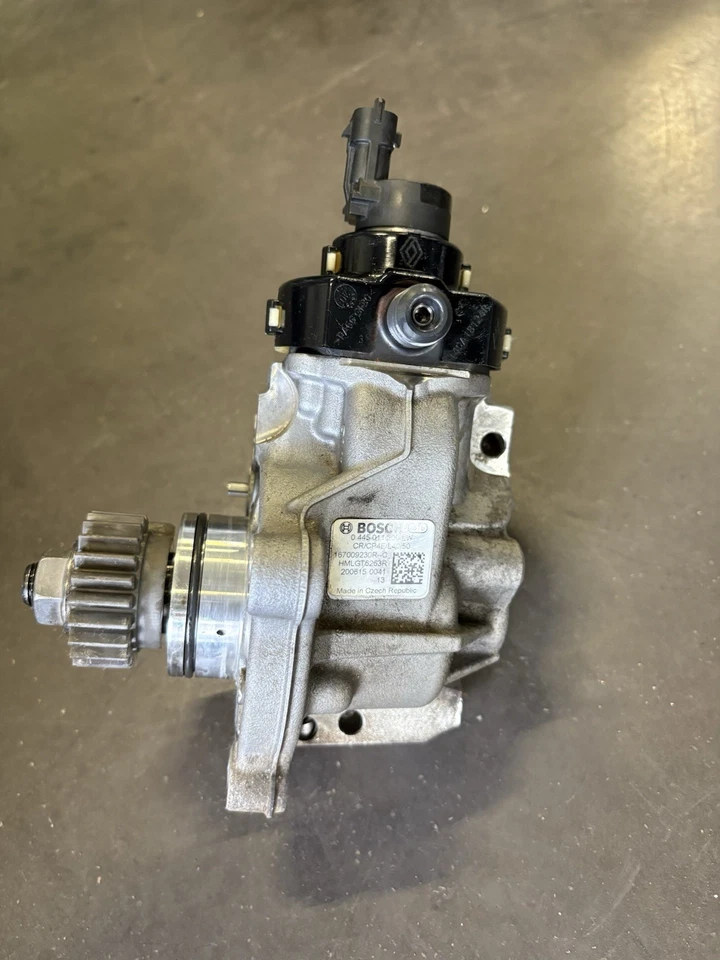 🔧 Pompe Haute Pression Renault Réf 167009230R 🔧 - Photo 3/4