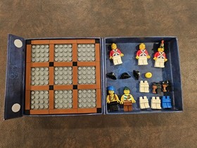 LEGO Pirates Tic Tac Toe 852750 RARE 2009 BOX ONLY
