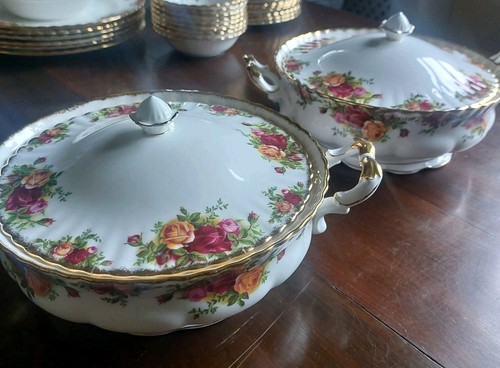 Par de purés con tapa Royal Albert Old Country Roses en muy buena condición - Imagen 3 de 7