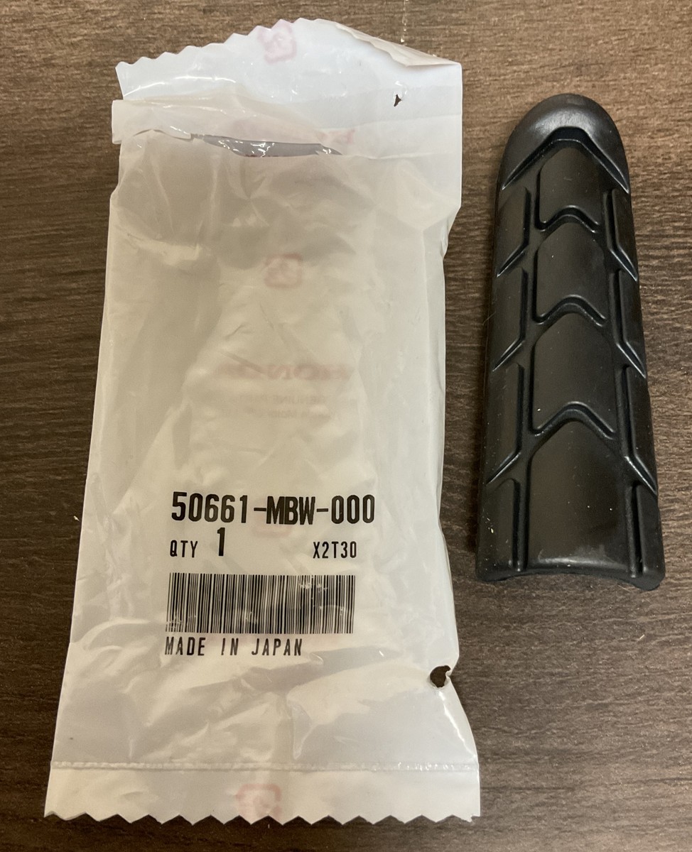 Honda Motorcycle Main Step Rubber Foot Peg BLK 99-09 (1) OEM