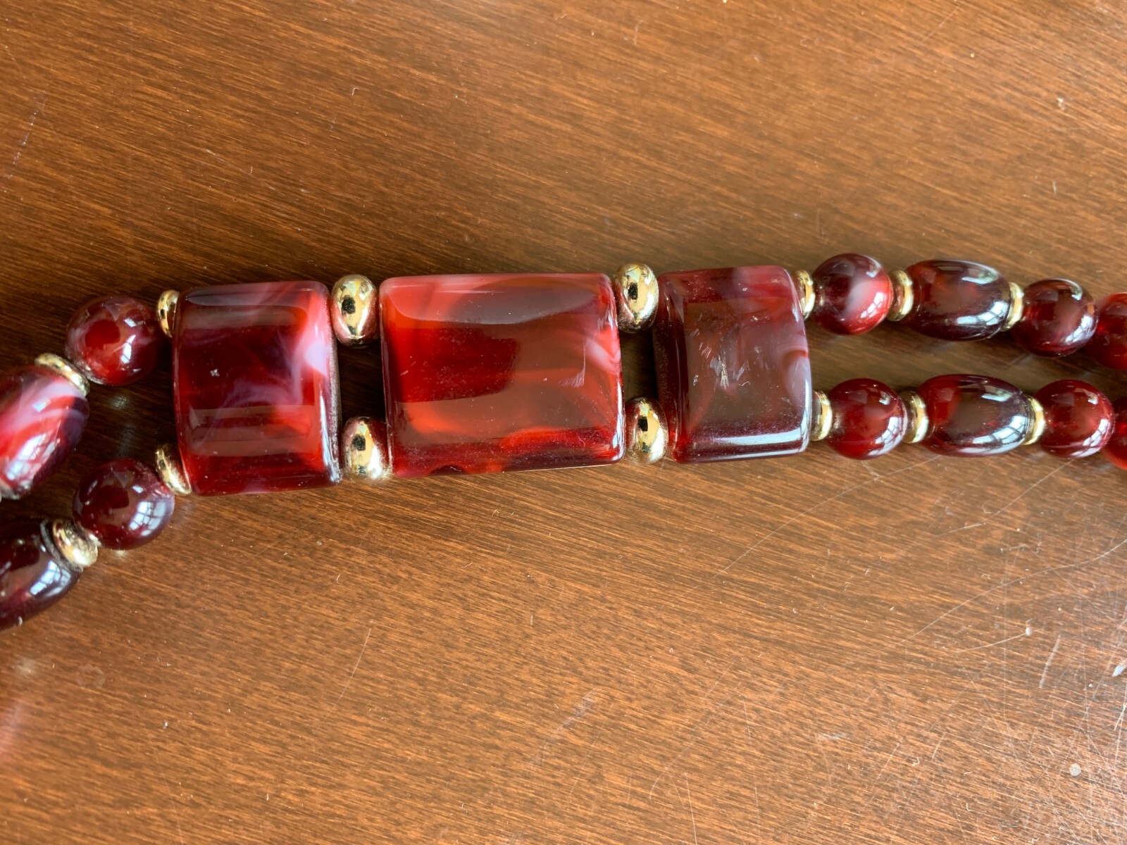 Lucite Marbled Cranberry Plastic Statement Beaded… - image 3