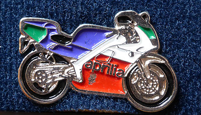Pin Anstecker Anstecknadel Abzeichen sign signet Apilia Motorrad  MK