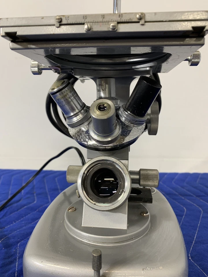  Microscopio compuesto invertido vintage Unitron Japón MiC-1349 Foto 3 de 4