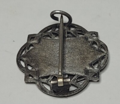 Broche Ancienne En Forme De Clé Métal Argenté - Style Sainte Anne D'Auray Vers 1930