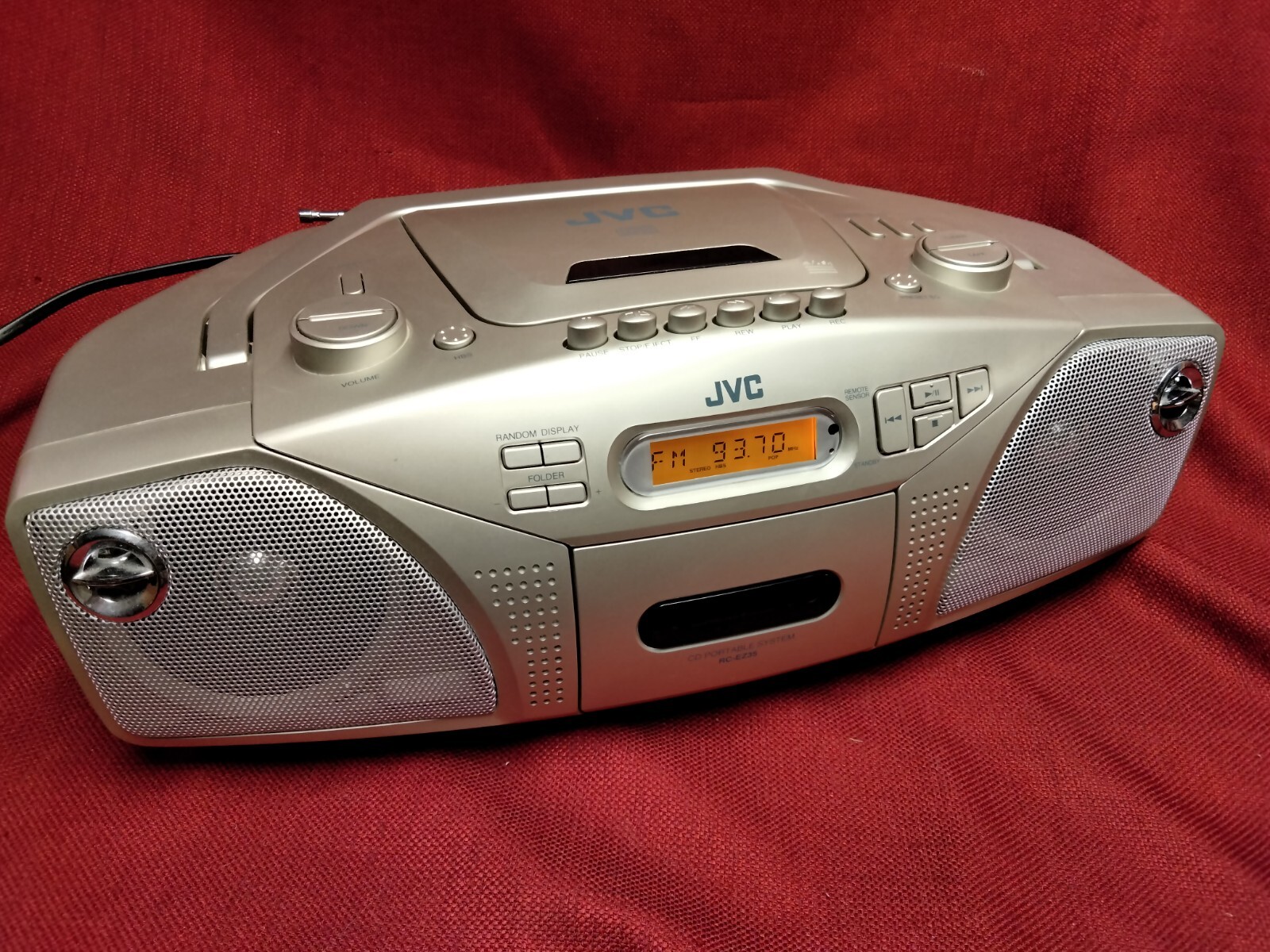 JVC FM Radio, CD & Cassette Player, RC-EZ35S, Tested Works Great.