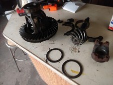 Ford Dana 60 Open Carrier 3.73 Ring Pinion 35 Spline Axle 73-96 F250 E250 E350 Ford Dana 60 Open Carrier 3.73 Ring Pinion 35 Spline Axle 73-96 F250 E250 E350