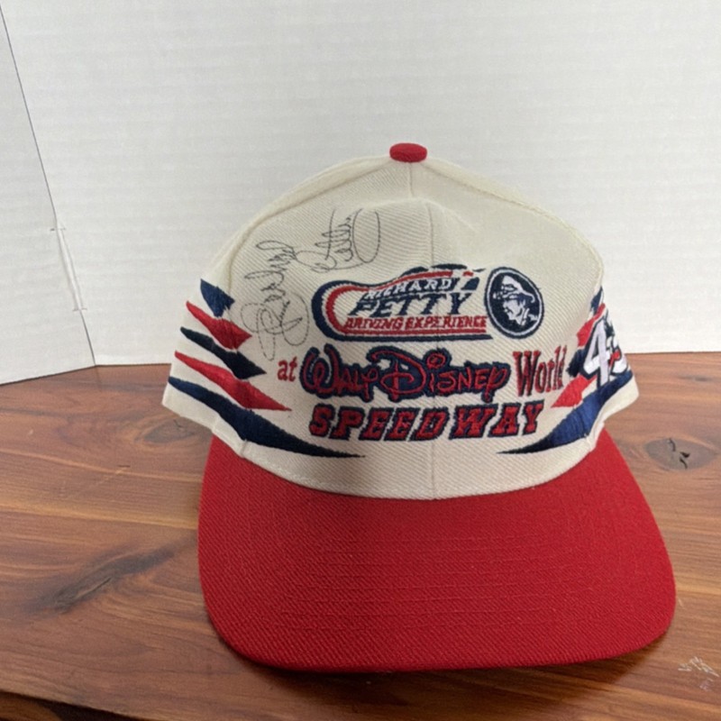 Richard Petty Driving Experience Autographed Hat Walt Disney World Speedway Red…