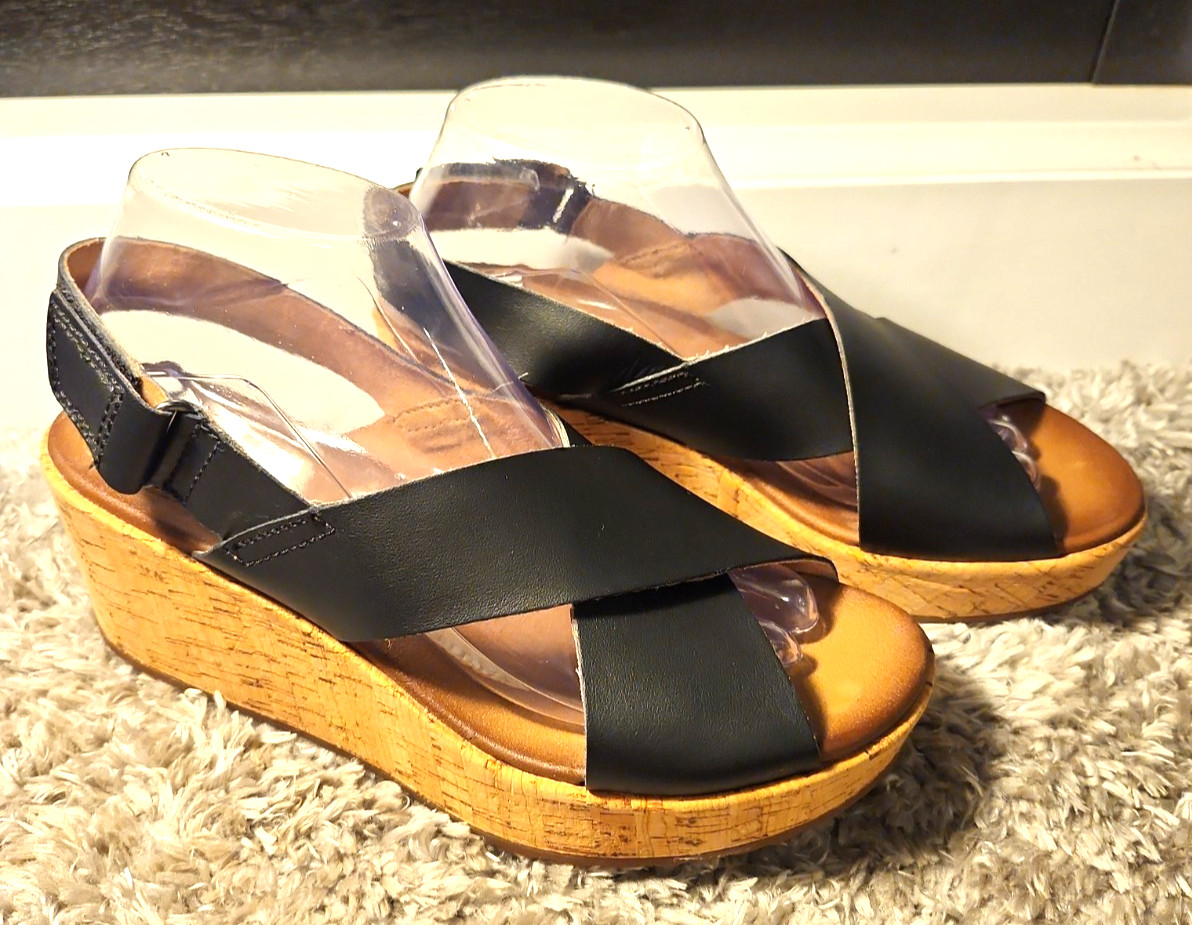 Clarks Artisan Caslynn Cork Wedge Heel Sandal Black Leather Women 8.5