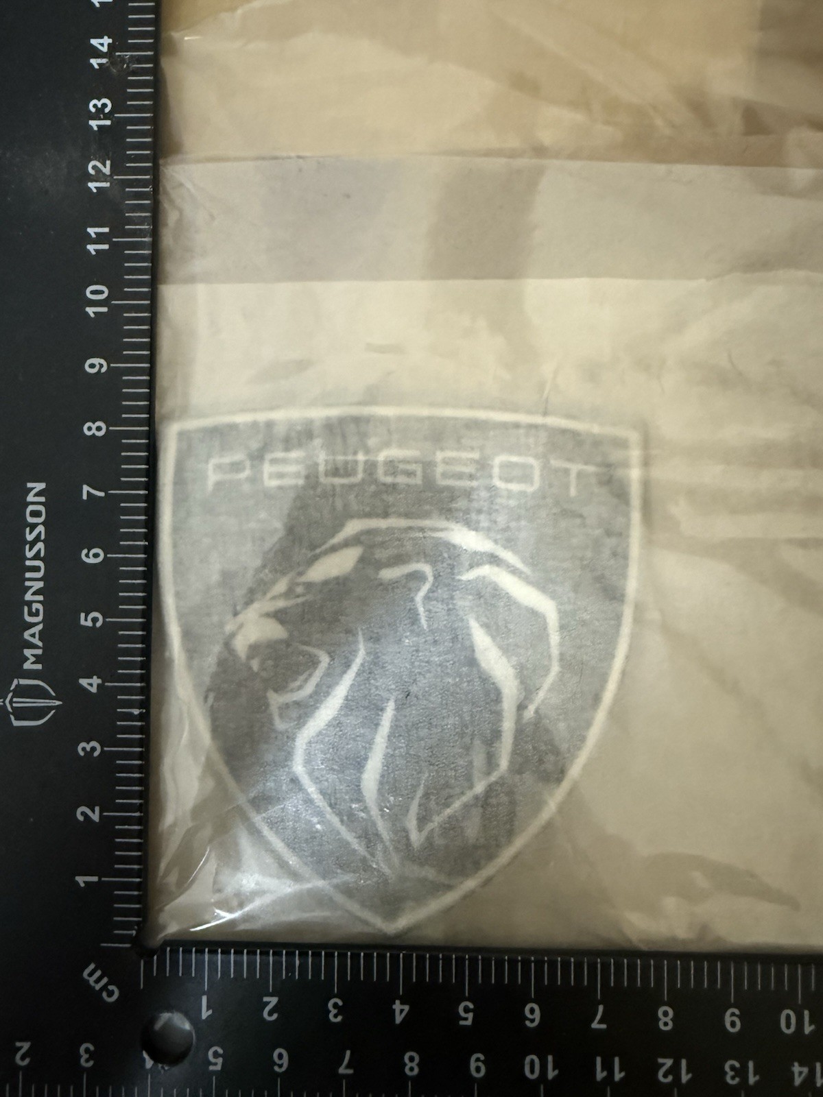Logo emblème lion Peugeot pour aile latérale de 3008 et 2008 origine 96388656DX