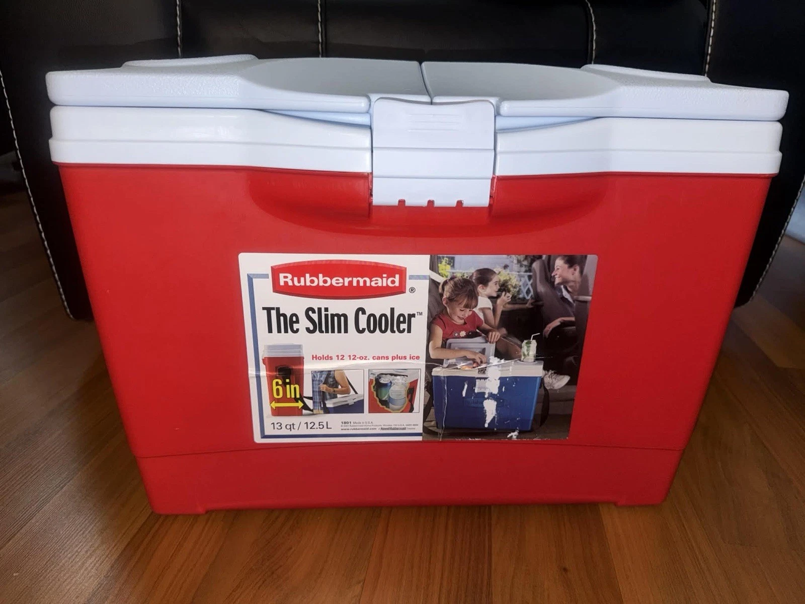 RUBBERMAID The Slim Cooler Red 13qt w/ Strap Dual Open Lid 12 cans 6" Width
Opens in a new window or