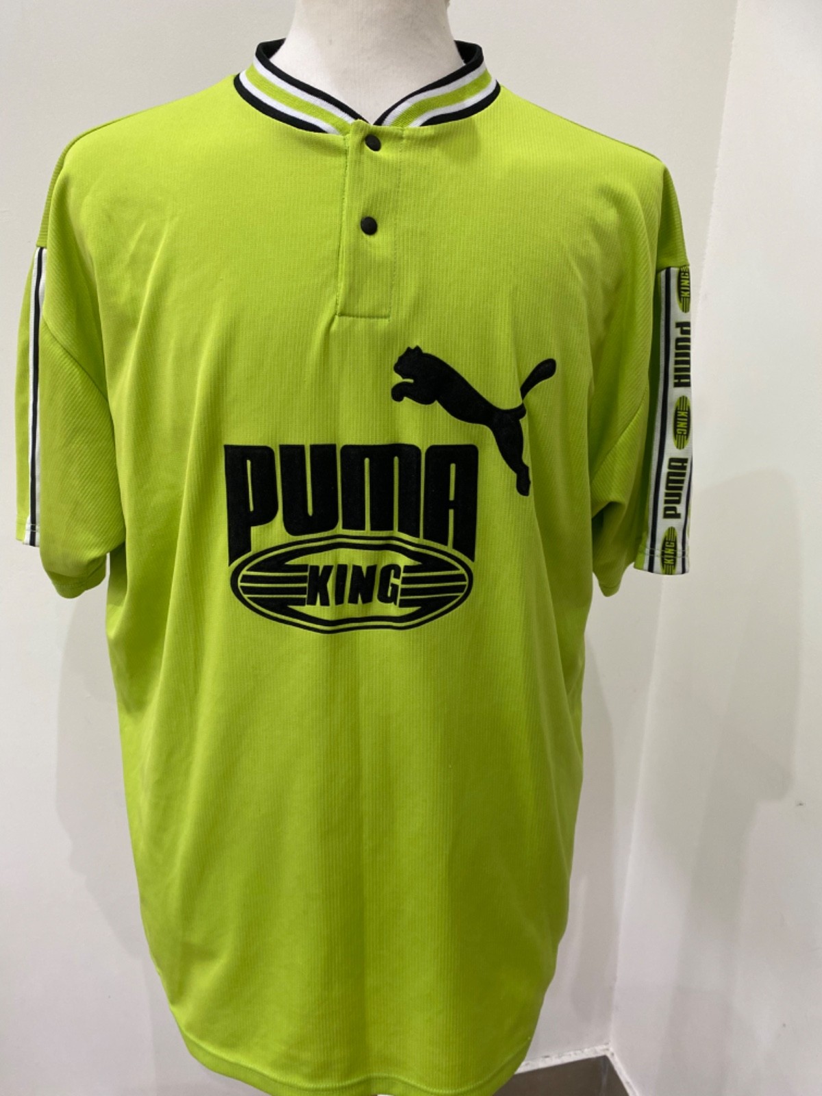 PUMA KING VINTAGE lime green T-SHIRT Retro 90s Training Tee Top Size Large RARE