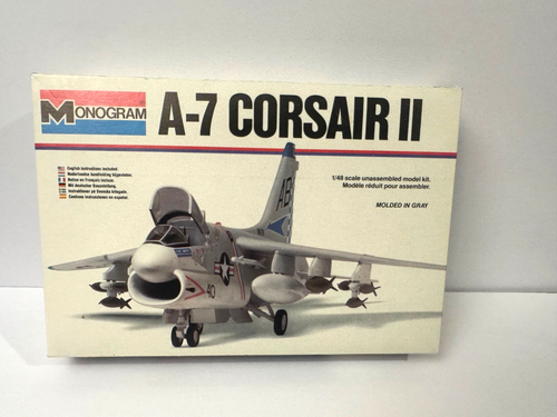 Maquette Avion MONOGRAM 1/48 Ref 5418 A-7 Corsair II