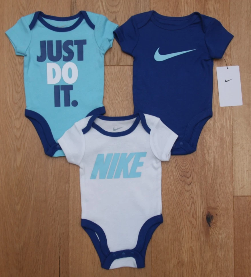 Nike Baby Boy 3 Piece Bodysuit Set ~ Blue, White & Sky Blue ~ 3M
Opens in a new window or tab