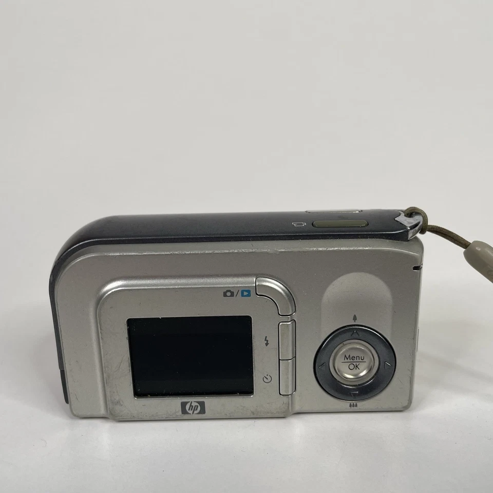 HP Photosmart E317 5.0MP Compact Digital Camera Digicam Silver Tested Working! - Image 3 of 4