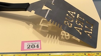  SEHR SELTENES AUSTRALIEN BBQ WERKZEUG  EDELSTAHL SCHEIBE PERFEKTES AUSTRALISCHES GESCHENK (P204)