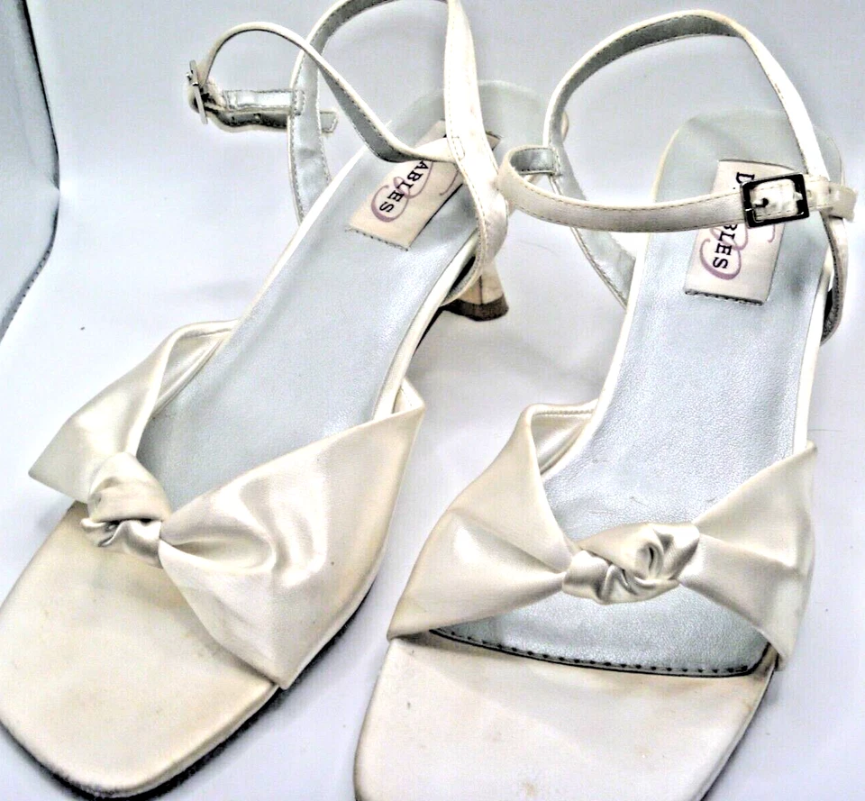 Dyeable Satin Wedding Shoes Diamond White Size 7 - Image 2 of 4