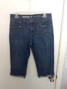 levi denizen capris