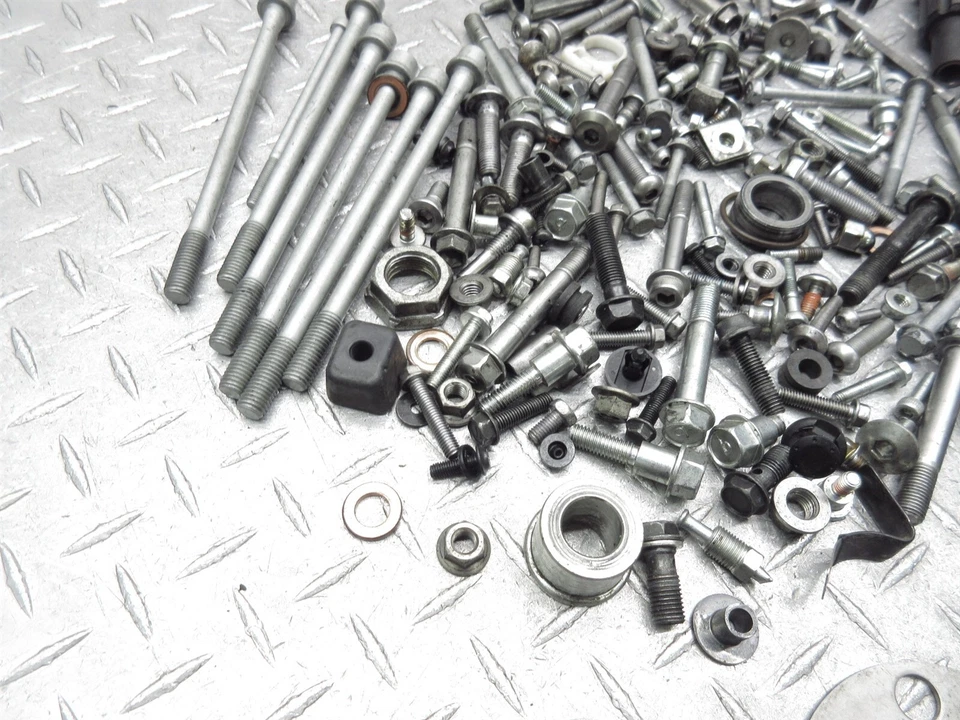 Lote de herrajes Kawasaki Ninja 1000 ZX1000 2014 11-16 tuercas pernos tornillos varios OEM Foto 4 de 4