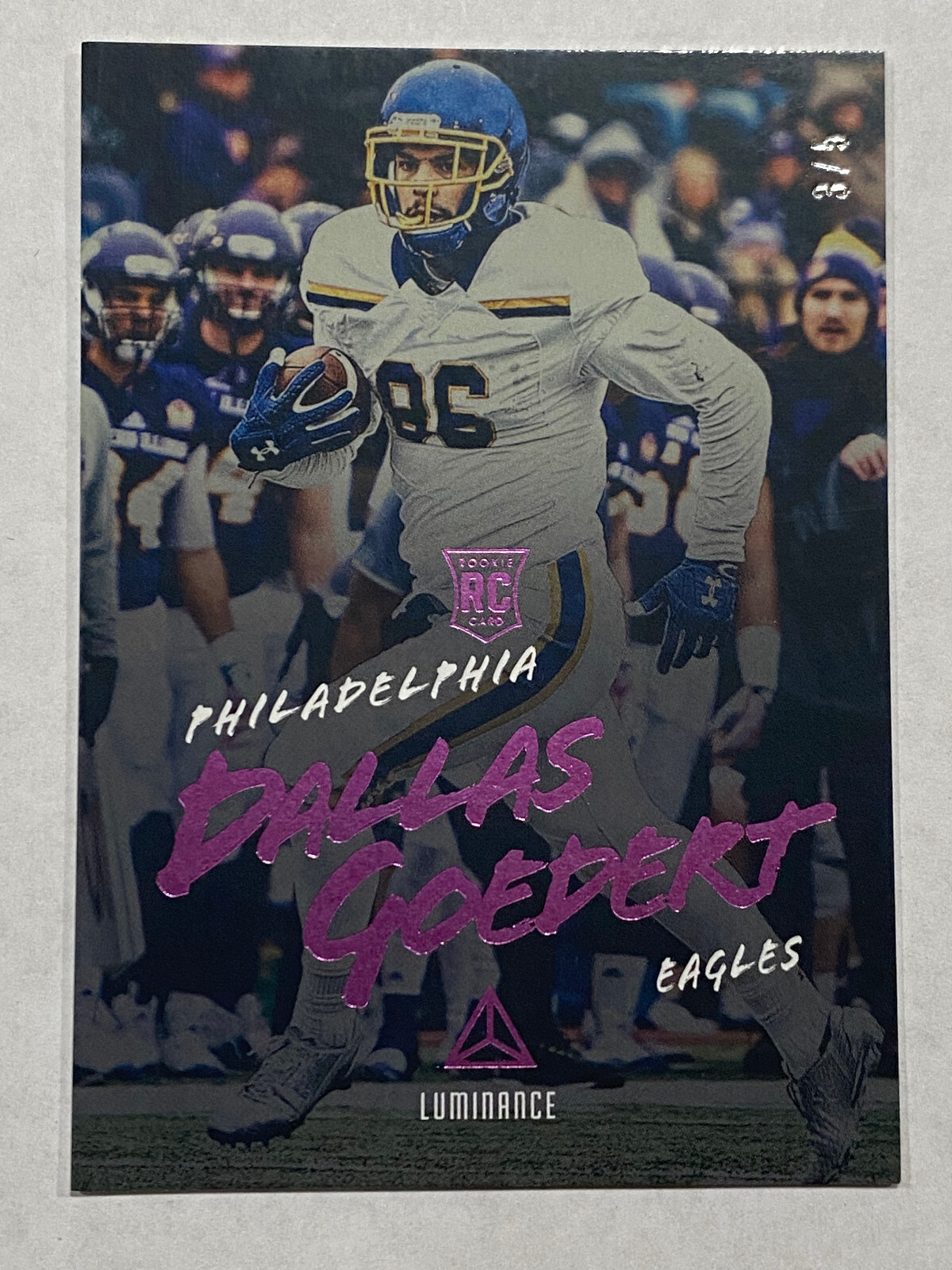 Dallas Goedert Panini Luminance #122 Pink