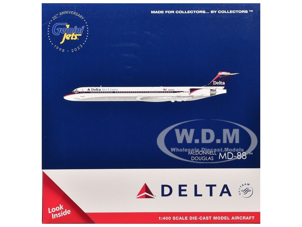 MCDONNELL DOUGLAS MD-88 AIRCRAFT 