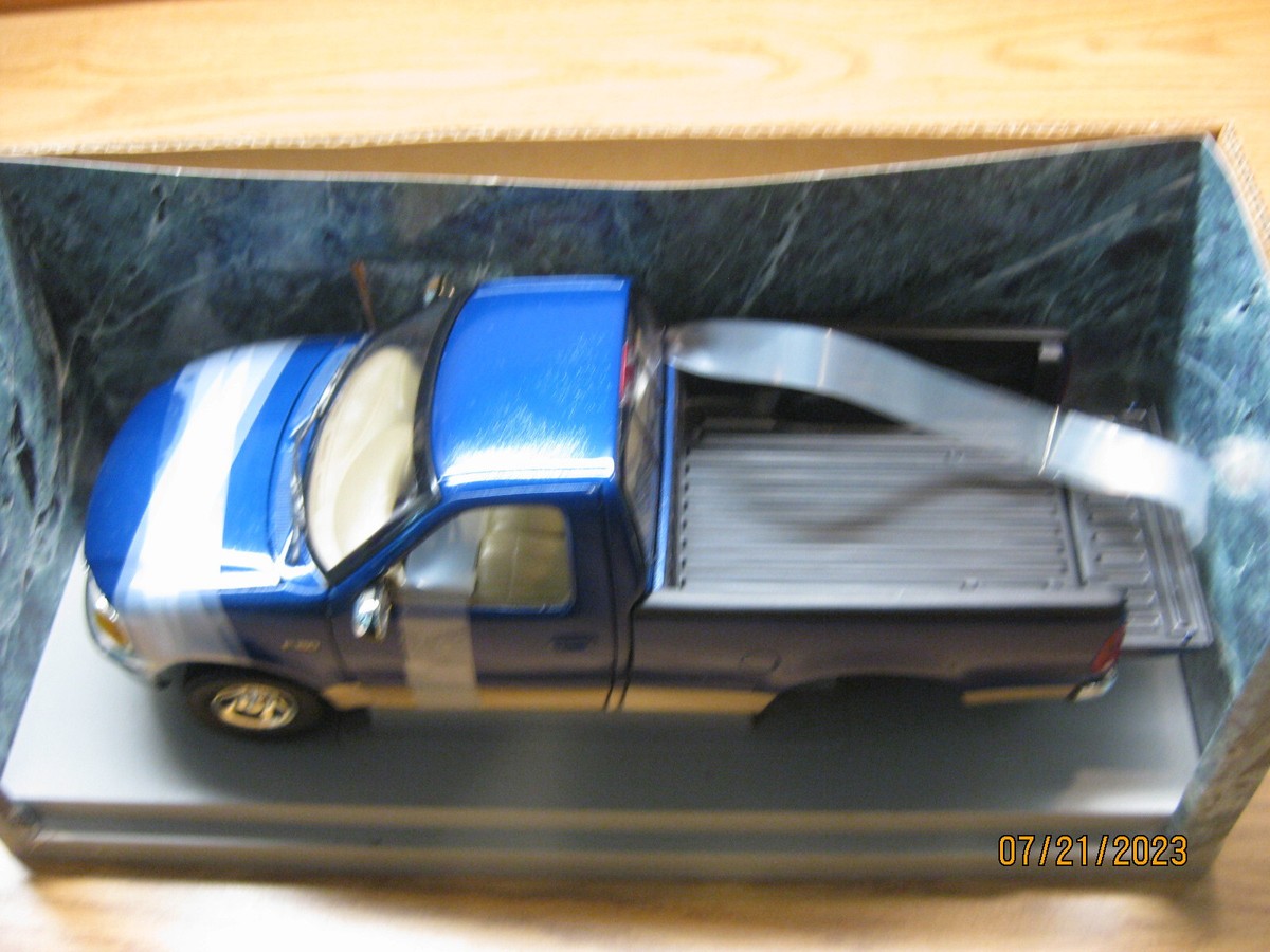1/18 1997 FORD F-150 XLT PICK-UP , BLUE (1) , ERTL /AMERICAN