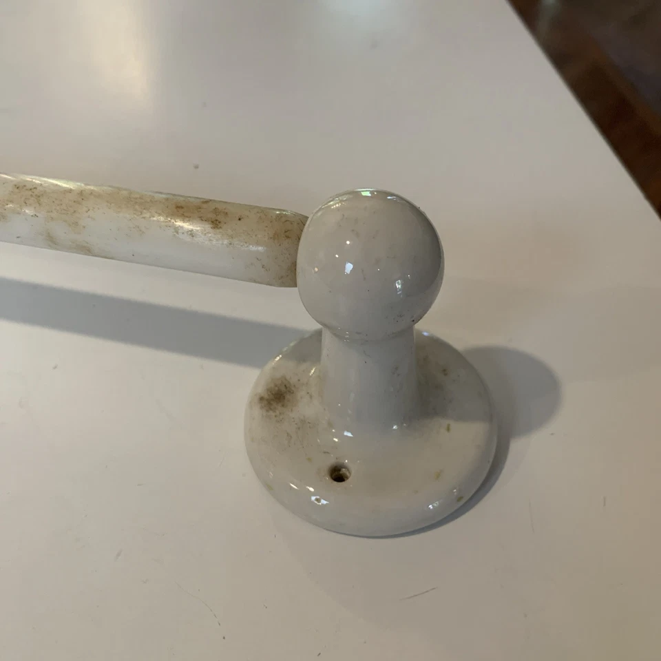 "Toallero antiguo vintage de vidrio esmerilado con soportes redondos de cerámica WOW 22""" Foto 3 de 4