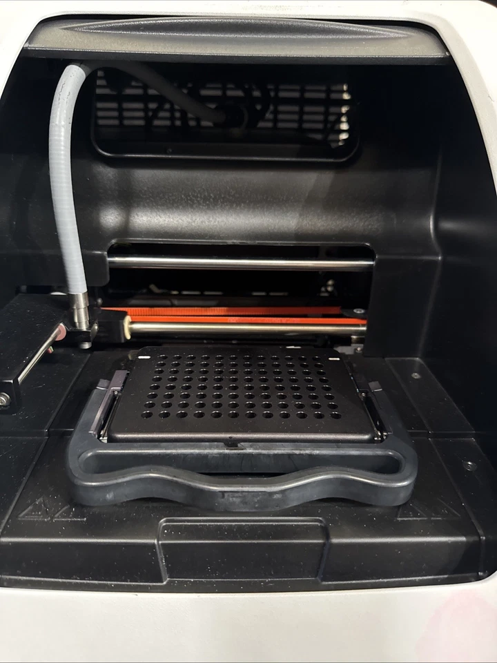 Multiplex cuantitativo Agilent Stratagene Mx3005P 401513 incapaz de probar Foto 2 de 4