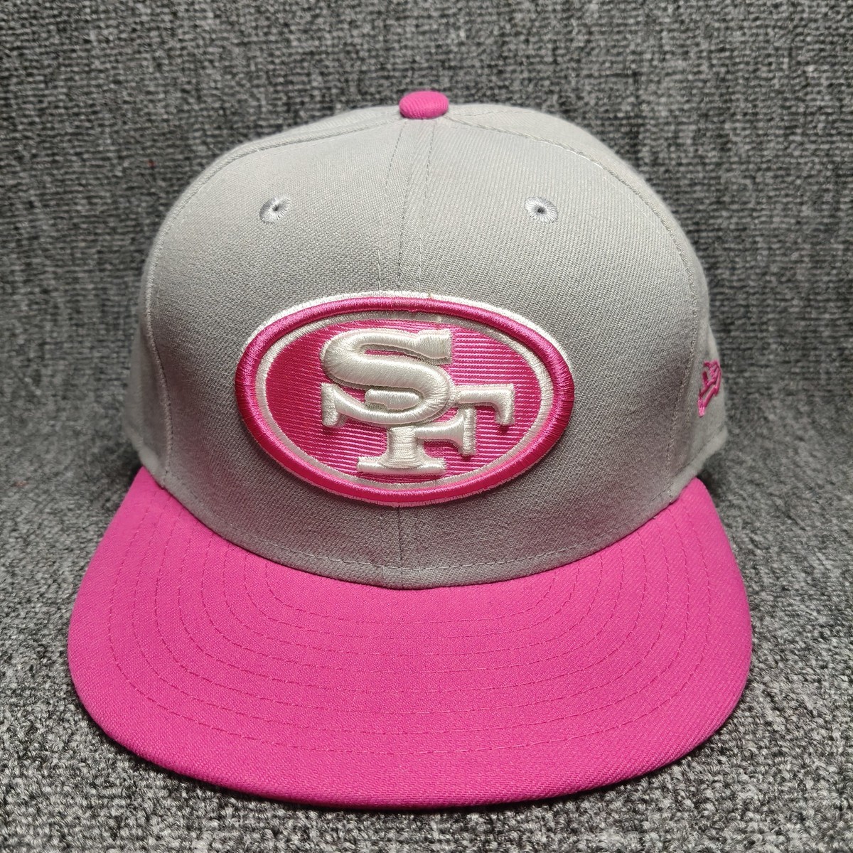 New Era 59FIFTY San Francisco 49ers Pink Ribbon BCA Fitted Hat Size 7 3/8 Grey