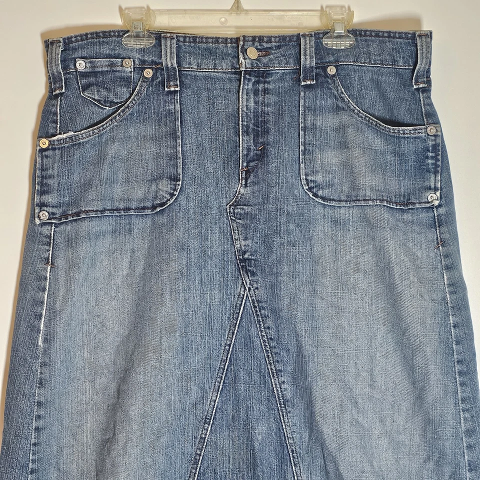 Levis Denim Skirt Womens 16 Blue Jean Midi Raw Hem Distressed Y2K Grunge 2000s - Image 2 of 4