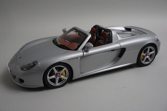AUTOart Porsche Carrera GT silver 78041