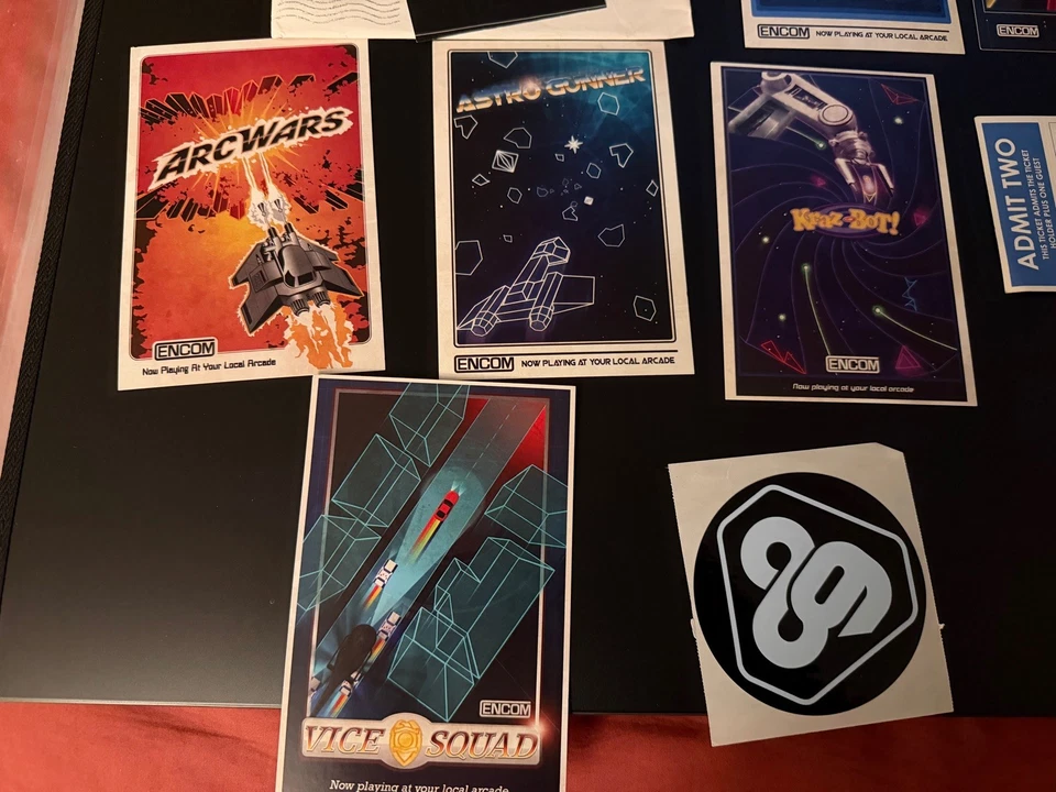 ARCADE AID Disney Tron Legacy ARG Flynn Lives 2010 postales boleto pegatina Ares Foto 4 de 4