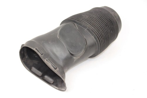 VW T5 Transporter 1,9TDI 2,0TDI Ansaugschlauch Luftführung Kühler 7H0129647