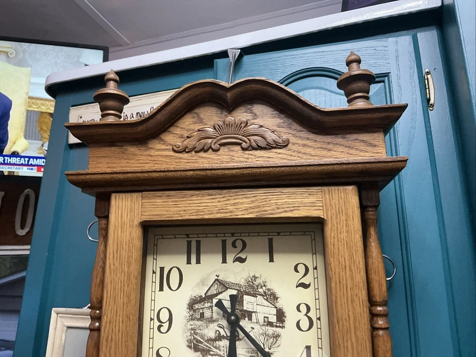 Reloj de pared grande de madera de roble hecho a mano vintage único en su clase con granero 30X14 Foto 3 de 4