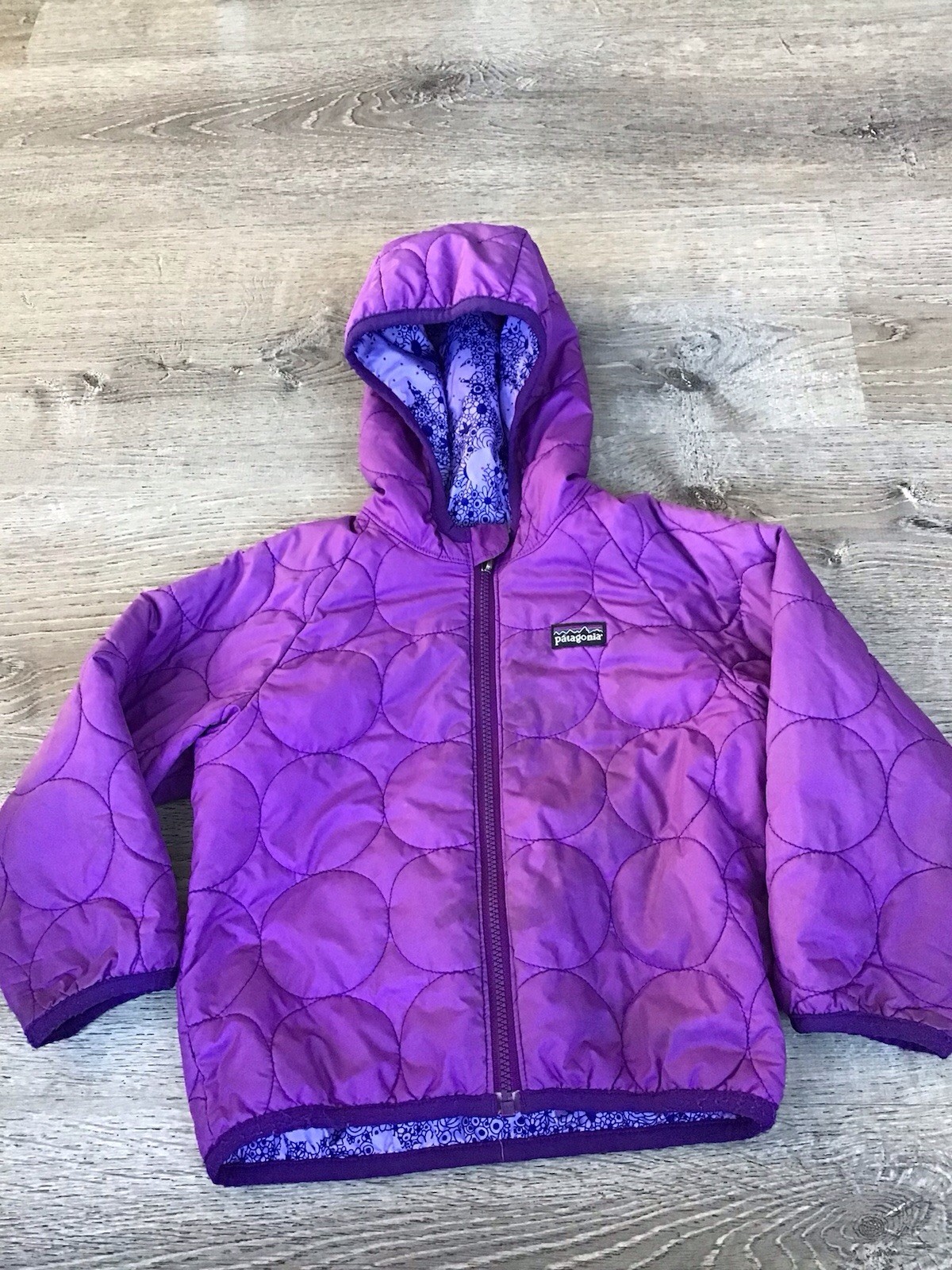 Patagonia Girls 4/5 Reversible Purple Jacket Lightweight Qui