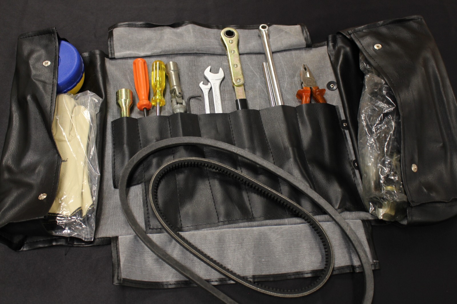 ORIGINAL Lamborghini Countach Single Strap Toolkit LP500 LP5000 5000QV 5000S